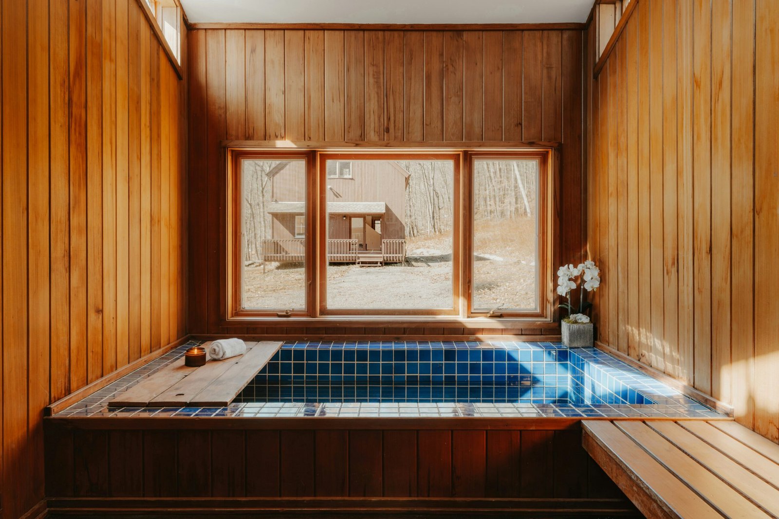 clay-banks-xa2Q7-KkRjY-unsplash